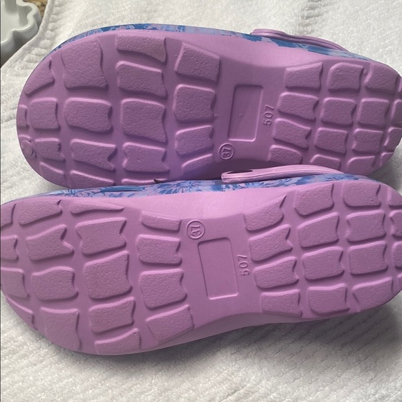 Northside Kids' Blue and Purple Tie-Dye Croc shoes NWT - Picture 5 of 5